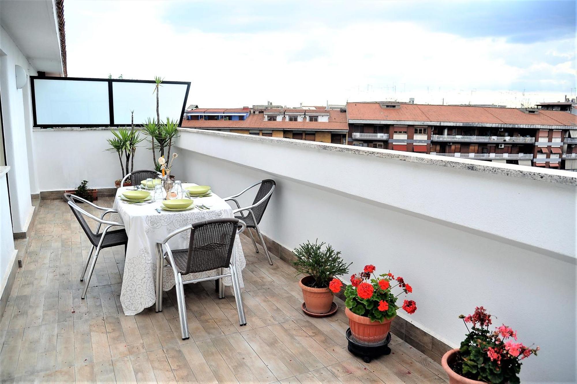 Attico Luminoso Terrazza Metro A Aria Cond Wifi Apartment Rome Exterior photo